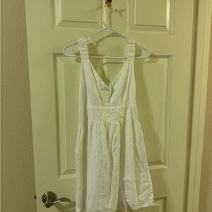 White Sleeveless Dress
